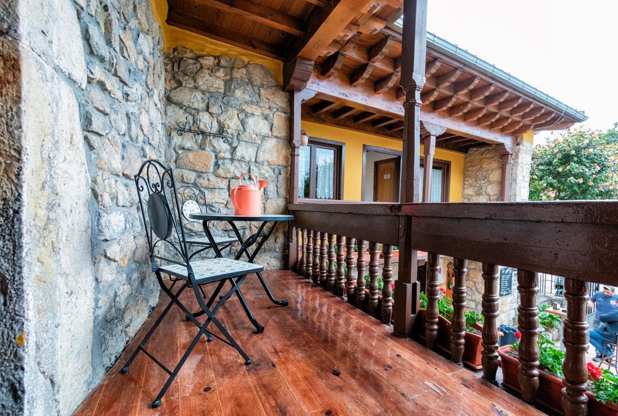 Albergue Santa Marina Buelna Exterior foto